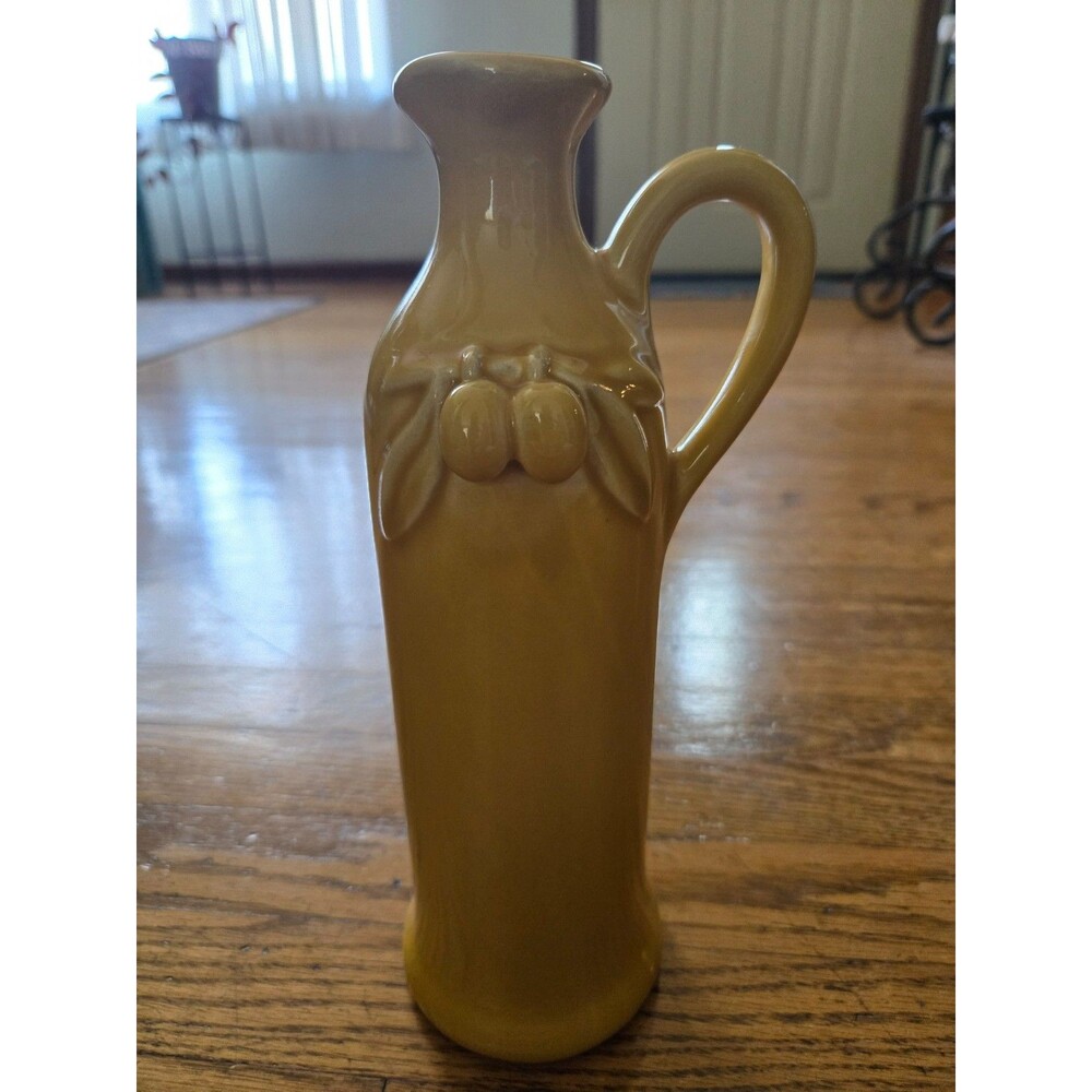 Williams-Sonoma Napa Yellow 10" Grapevine Pitcher - Portugal